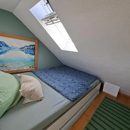 Ruhiges & Zentrales Loft In لاروش